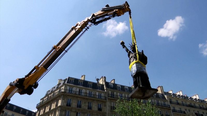 Francie poslala USA druhou sochu Svobody